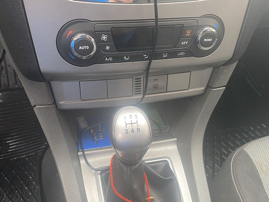 Авто Форд Фокус 2