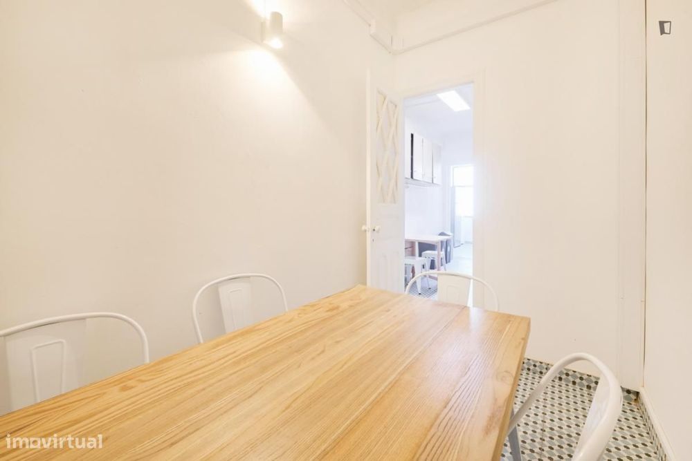 Quarto - localizado em Rato Lisbon