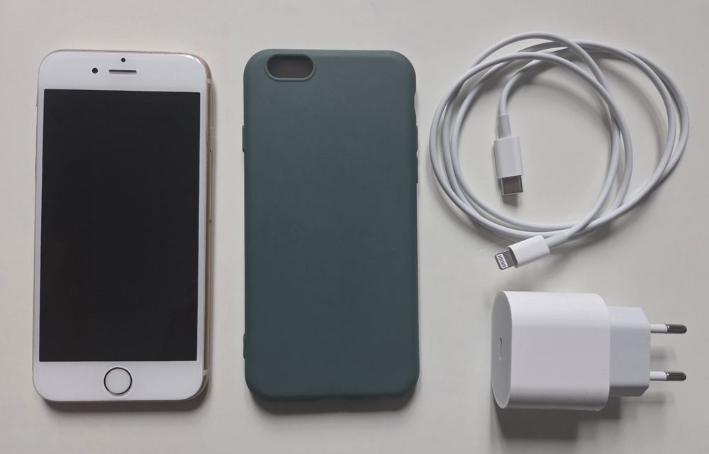 Apple iPhone 6 16GB +Ładowarka +Etui