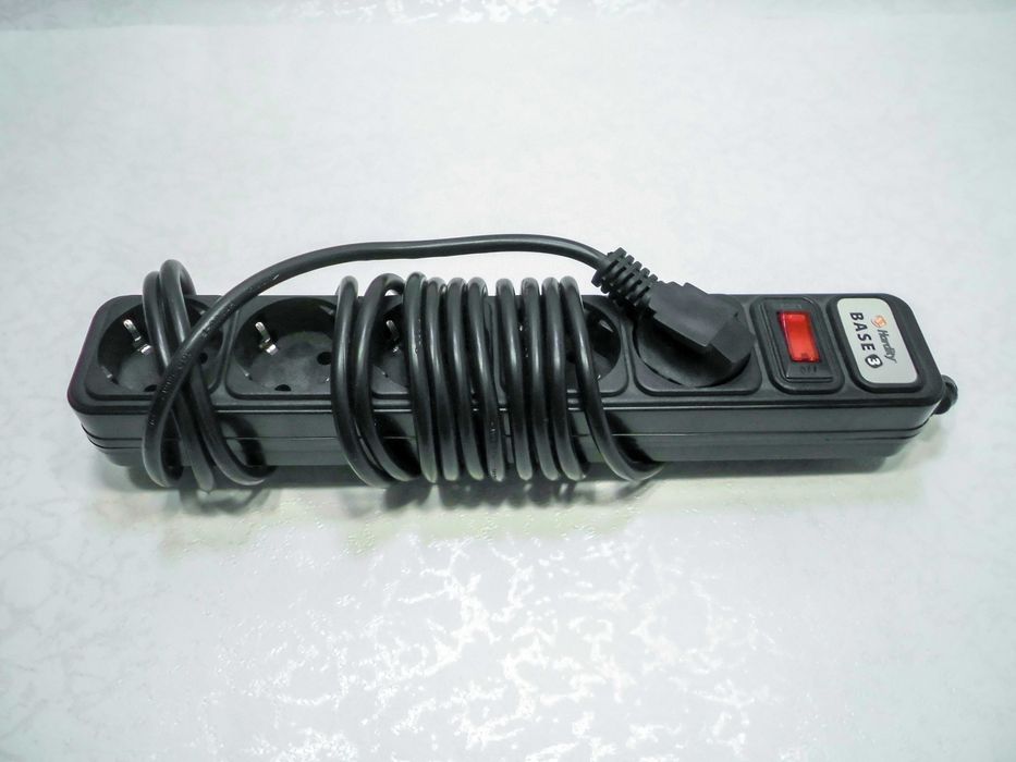 Удлинитель сетевой Hardity 5 гнезд длина 2,8 метра