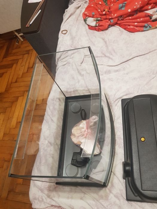 Продам аквариум 50л