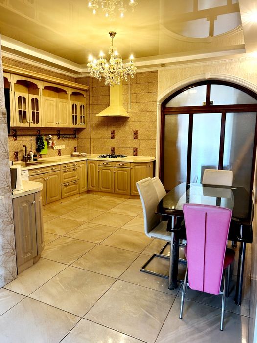 Большой дом для большой компании на Новый год