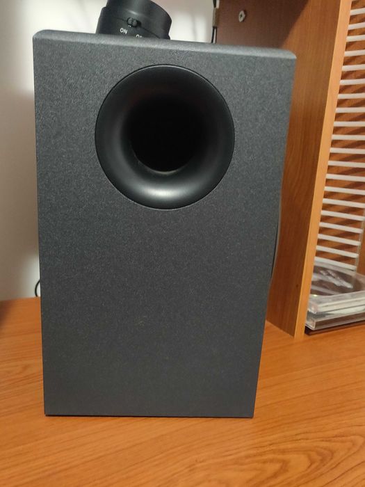 Colunas Logitech 2.1