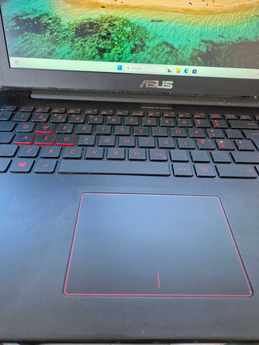 Asus Rog game G501Jw processador i7-4200HQ, memória 16gb