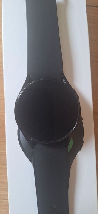 Samsung Galaxy Watch 4 - stan idealny