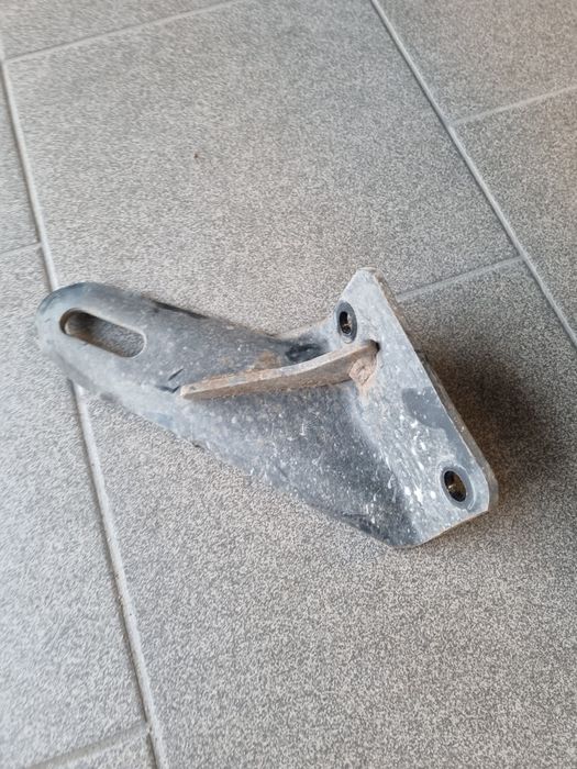 Pas tylny / tylna belka TOYOTA RAV 4 2019 hybrid