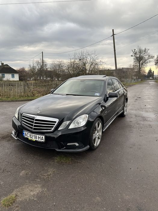 Продам мерседес бенс 212 2012 рік
