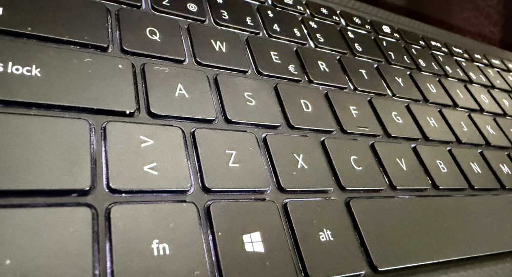 Dell XPS 15-9500|15.6" 4K Tactil|i9-10885H|32Gb Ram|Ssd 1TB|GTX1650 Ti