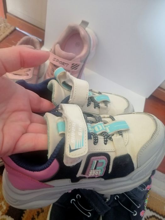 Кросівки і кеди все 600грн