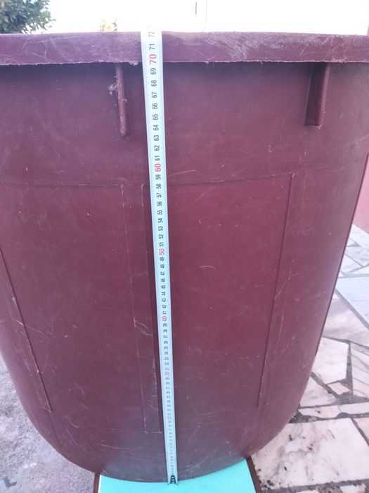 Dorna e tres bidões