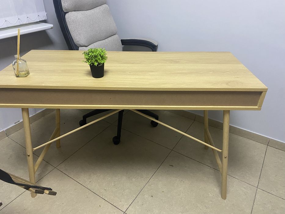 Стол письменный рабочий компьютерный офисный туалетный столик парта