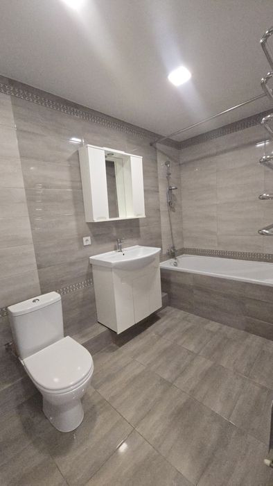 Продаж 3 кім.квартири в Коцюбинському.  Заходь та живи.  З технікою та меблями. В затишній місцевості 15 км від Академмістечко - View 3