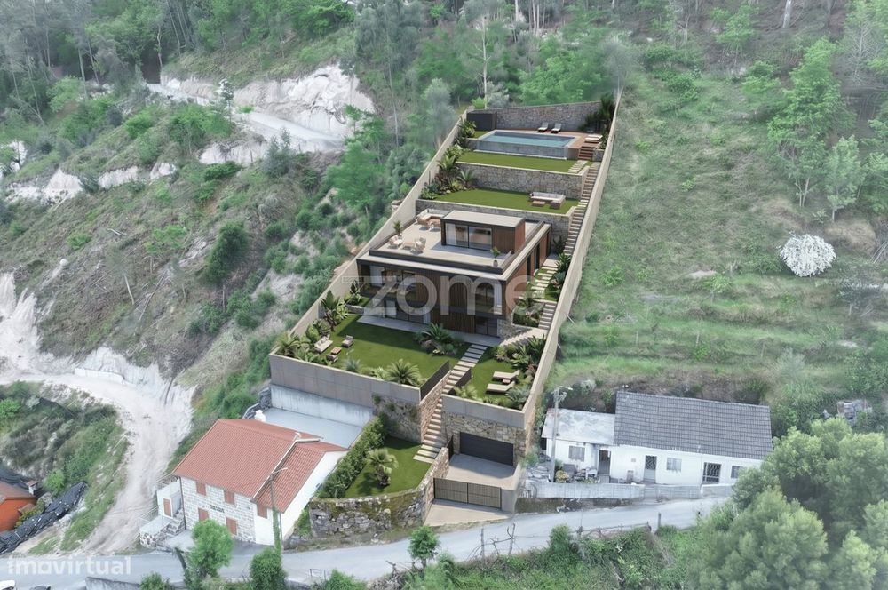 Terreno Urbano, Único no Gerês junto à Albufeira da Caniçada