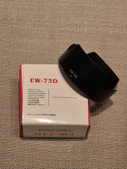 Canon EW-73D Parasol ( p/ Lente EFS 18-135 f/3.5-5.6 OS USM )