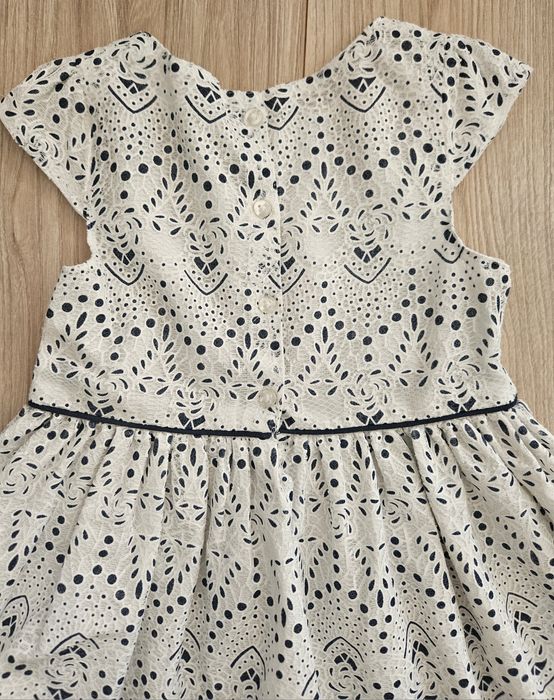 Dwie eleganckie sukienki (koronka)  roz.110