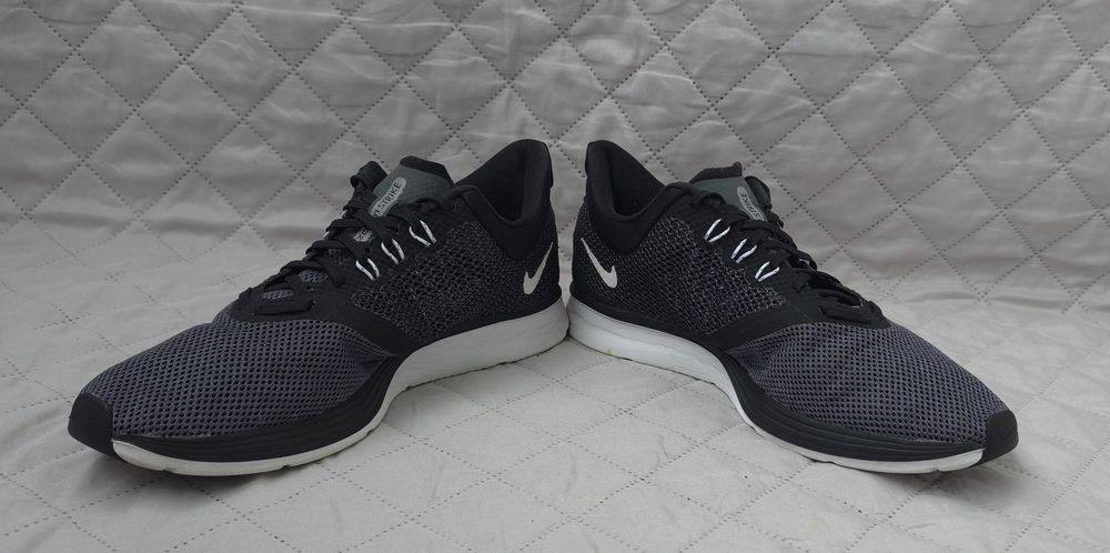 Nike Zoom Strike buty do biegania 44
