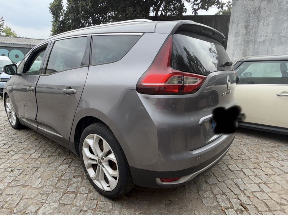 Renault Grand Scenic 1.5 dci / Automatica