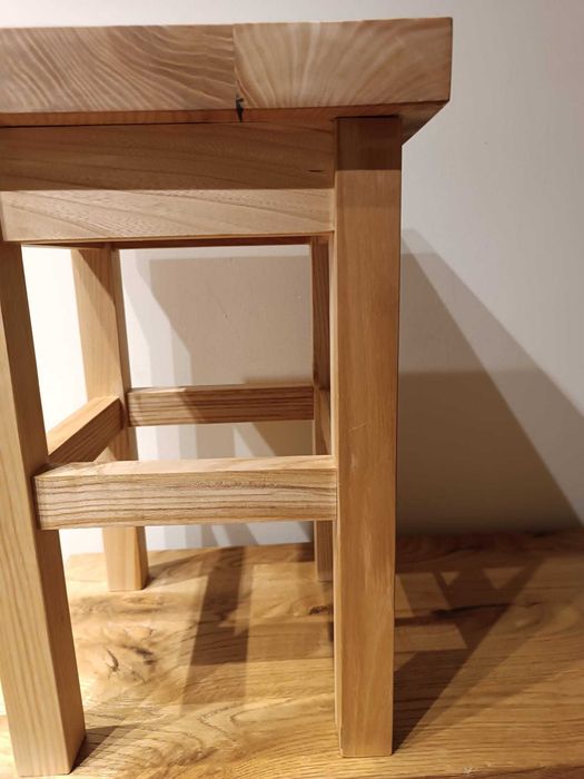 Taboret drewniany dębowy/jesionowy