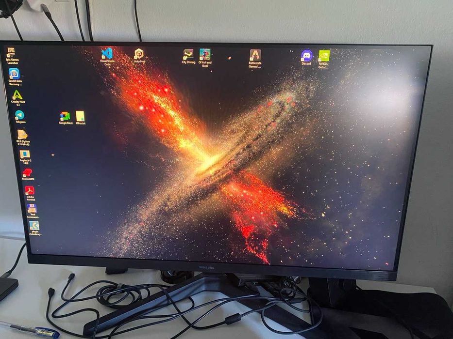 Gaming PC + Samsung S27 Monitor (Full HD)
