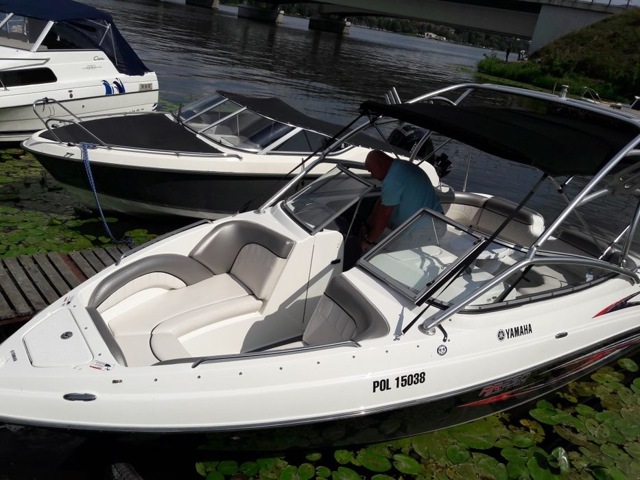 Łódź motorowa, motorówka Yamaha AR230 stan bdb+ przyczepa