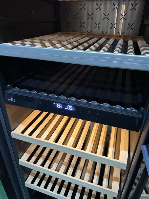 Винна шафа WITT WCF601852 Wine Cooler 2 температурні зони 193 пляшки
