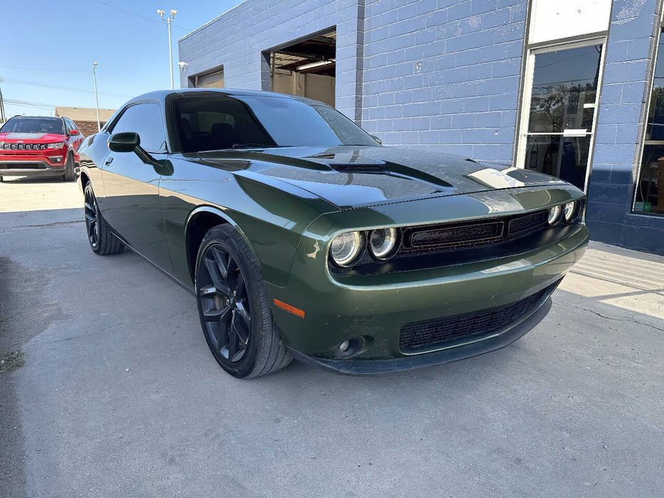 Dodge Challenger      2020