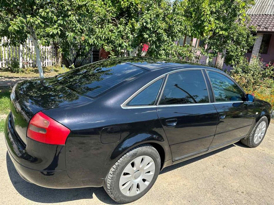 Audi A6 2000 року
