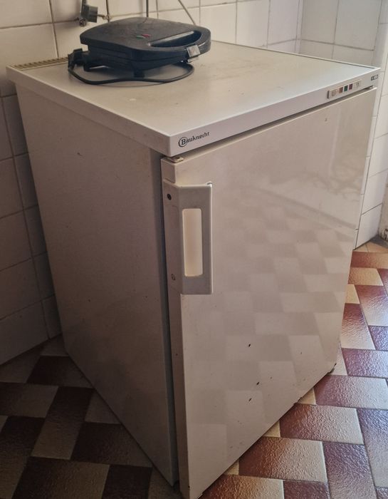 Arca congeladora , já nao é usada muito tempo