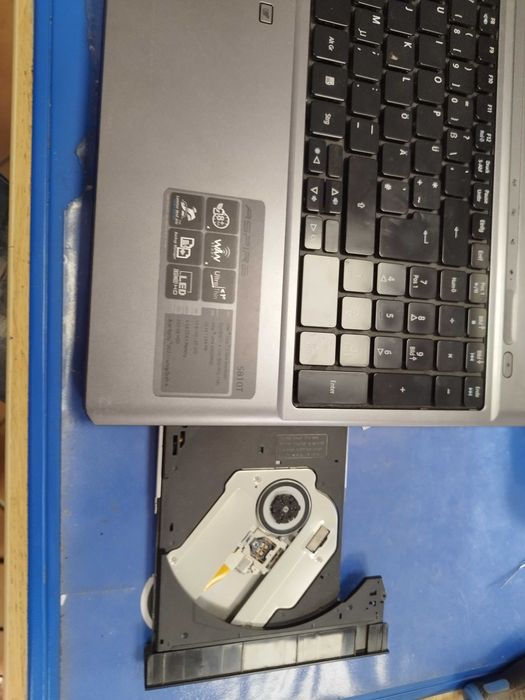 Uszkodzony Acer Aspire 5810T | 4GB RAM | Dysk 250GB (Czysty)