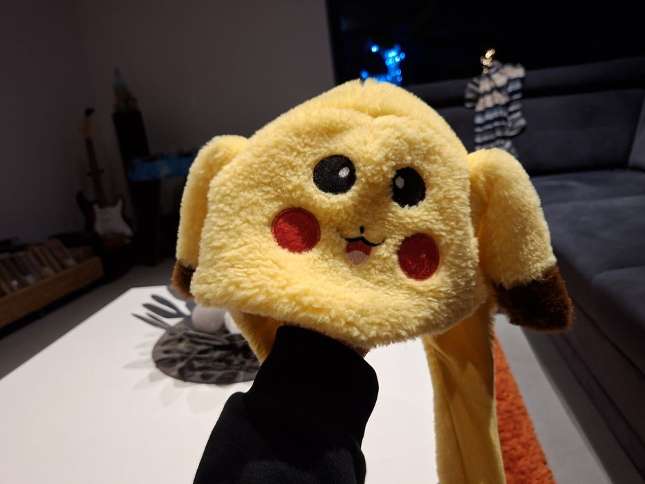 Czapka Pikachu z ruchomymi uszami