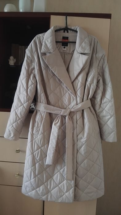 Женское пальто -жилет демисезонное (новое)