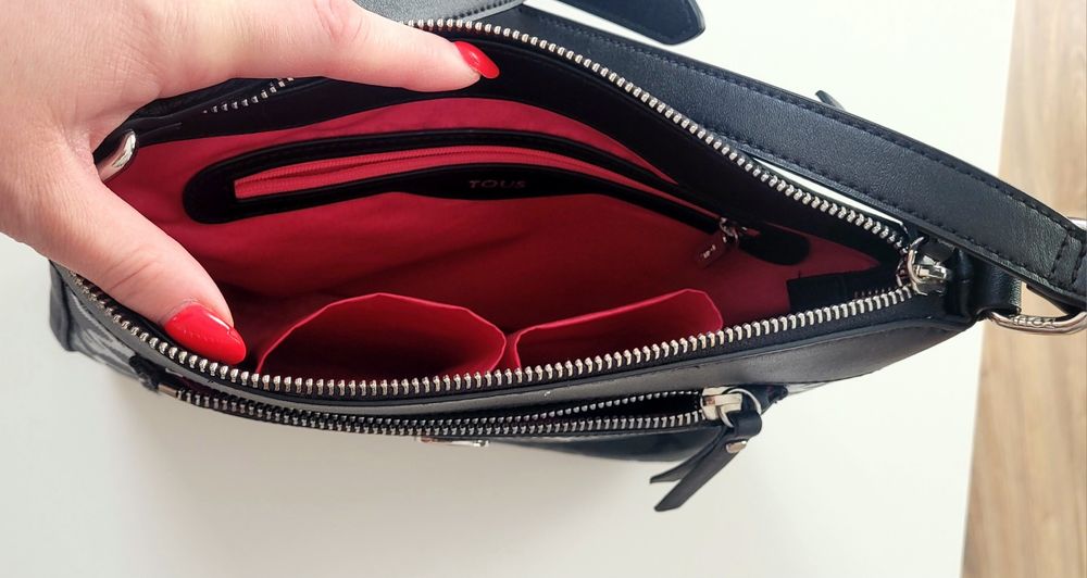 Torebka na ramię czarna  TOUS