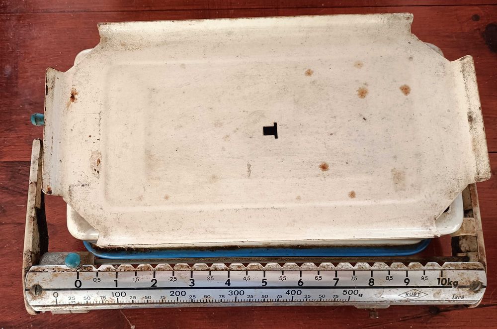Balança antiga de cozinha