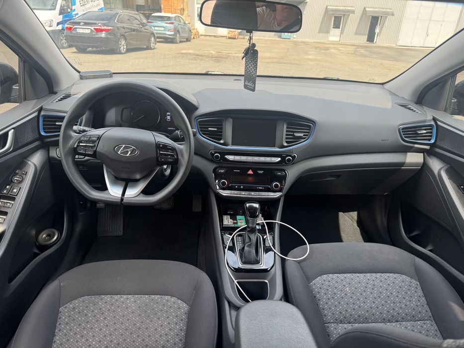Hyundai Ioniq Гибрид Лізинг