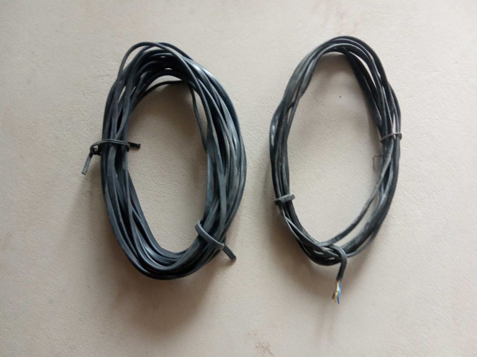 продам электрокабель трехжильный сечением  2.5 мм2.