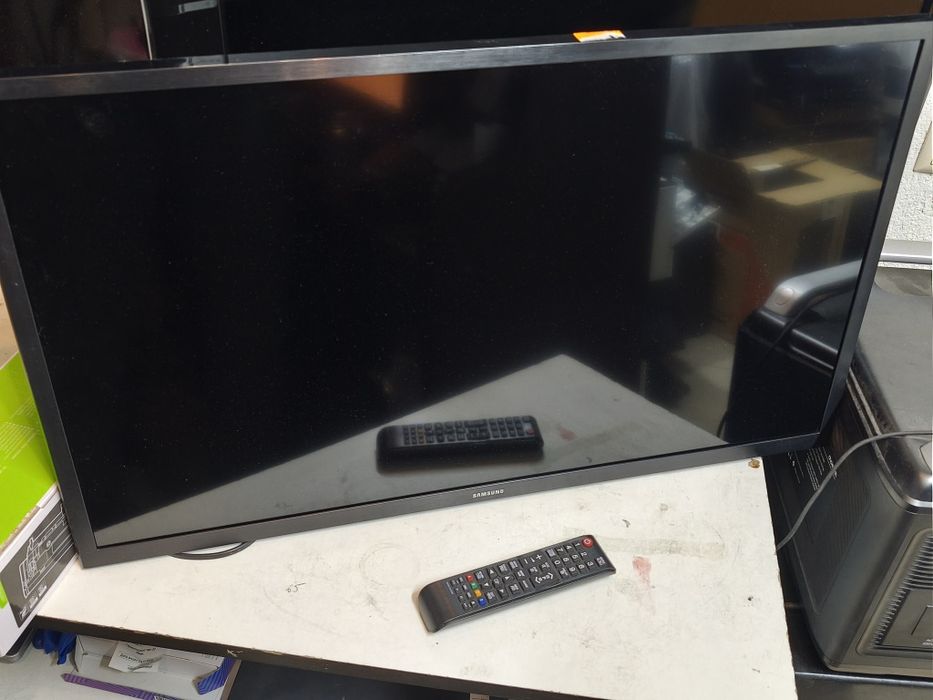 Телевізор Samsung 32