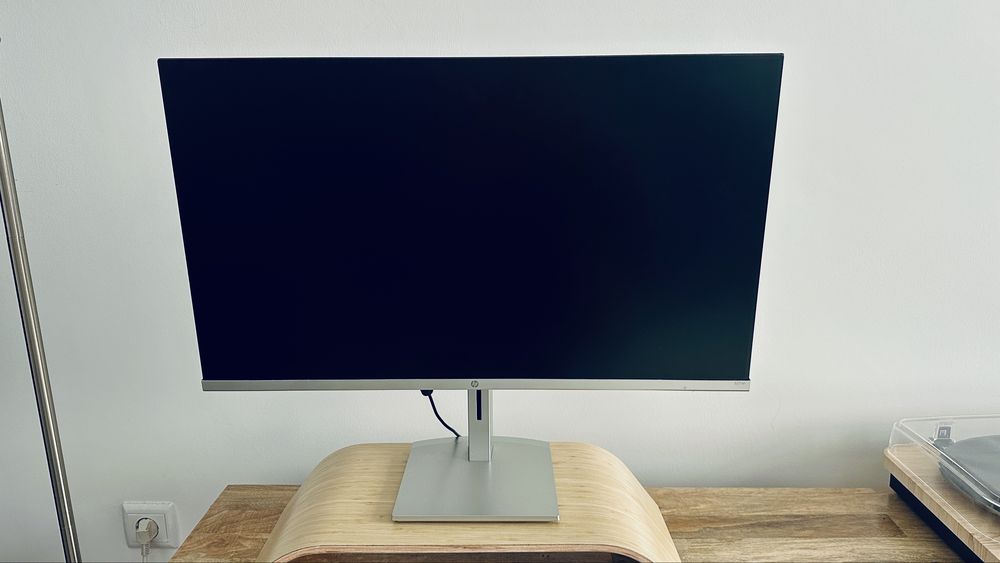 Aluguer Monitor fino e grande HP 27” Full HD | 10€/mês