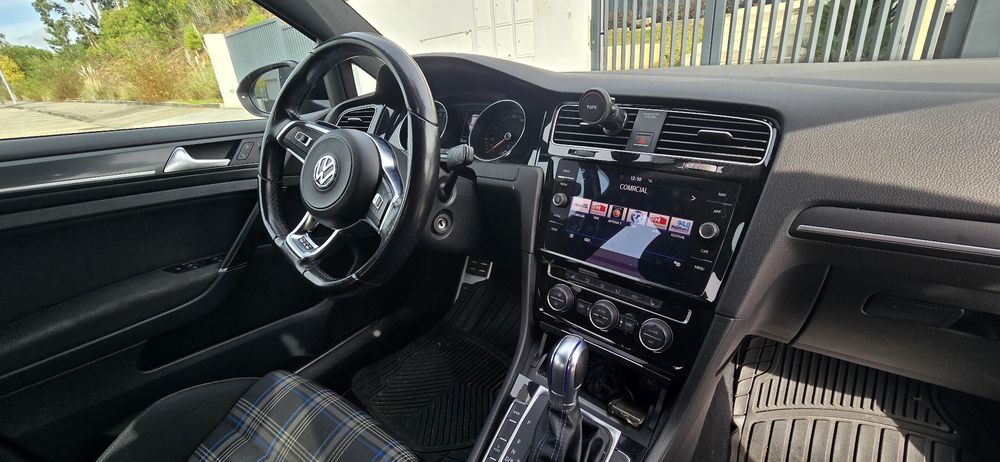 Volkswagen Golf GTE Poucos Km