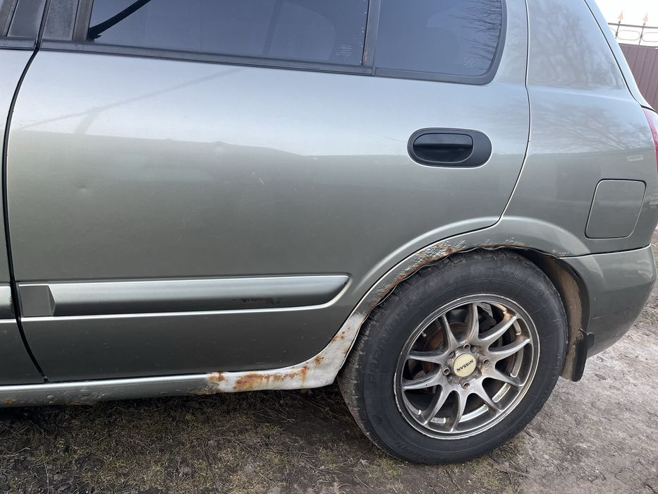 Продаи NISSAN ALMERA 2006 року