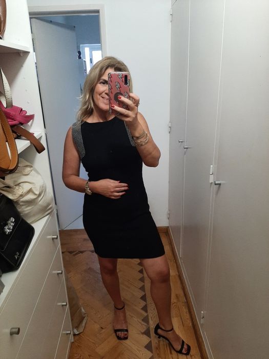 Vestido preto lindo