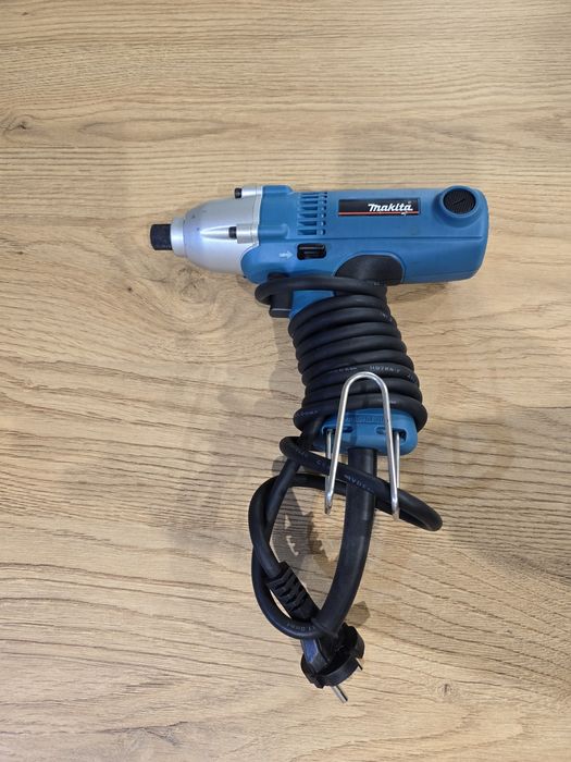 Makita 6952 Wkrętarka udarowa 230V