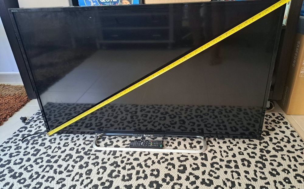 TV  - LCD Sony 47 polegadas