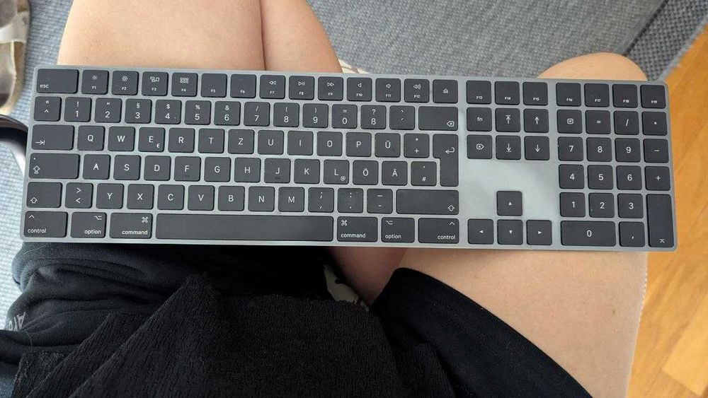 Magic Keyboard Apple Preto