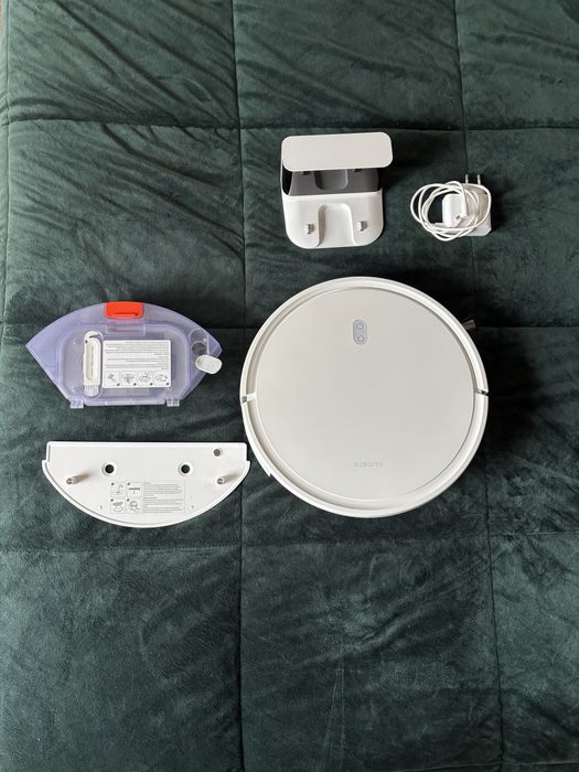 Xiaomi Robot Vacuum E10 - com acessórios originais e caixa