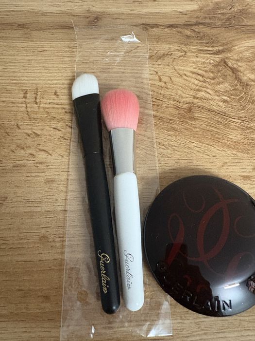Guerlain Zestaw puder i pędzle