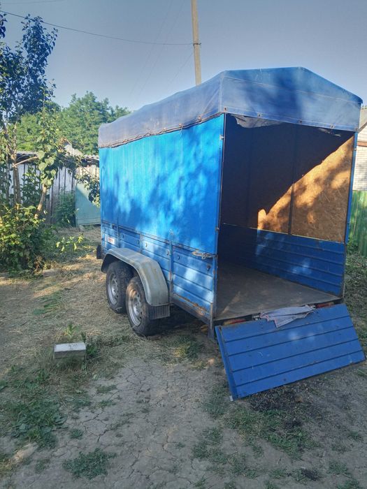 Причіп легковий 3000х1500