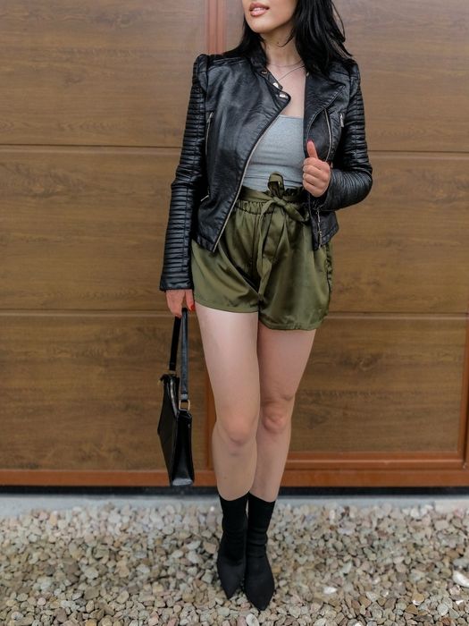Szorty khaki satynowe wysoki stan