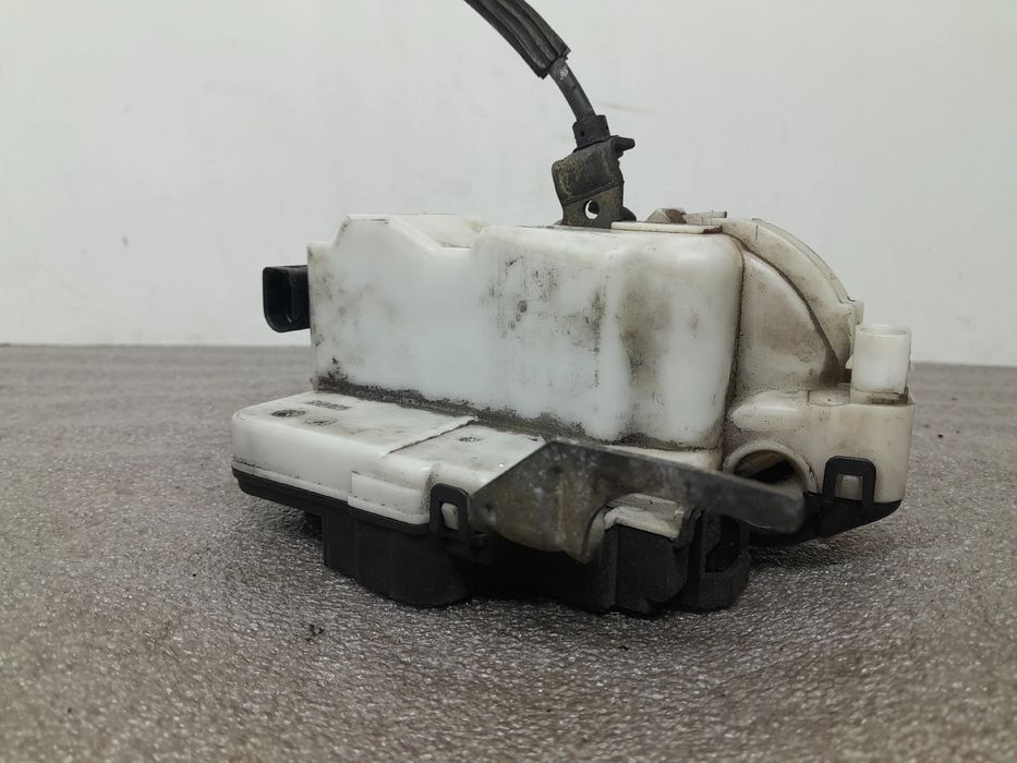 Fechadura / fecho porta frente esquerdo SEAT Ibiza II (6K1)