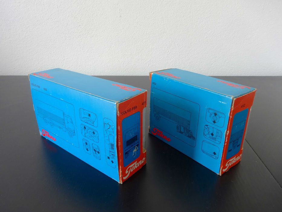 1:50 Tekno Volvo F89 Camião c/Reboque