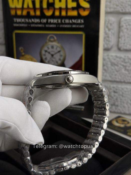 Годинник Breitling Chronomat 46